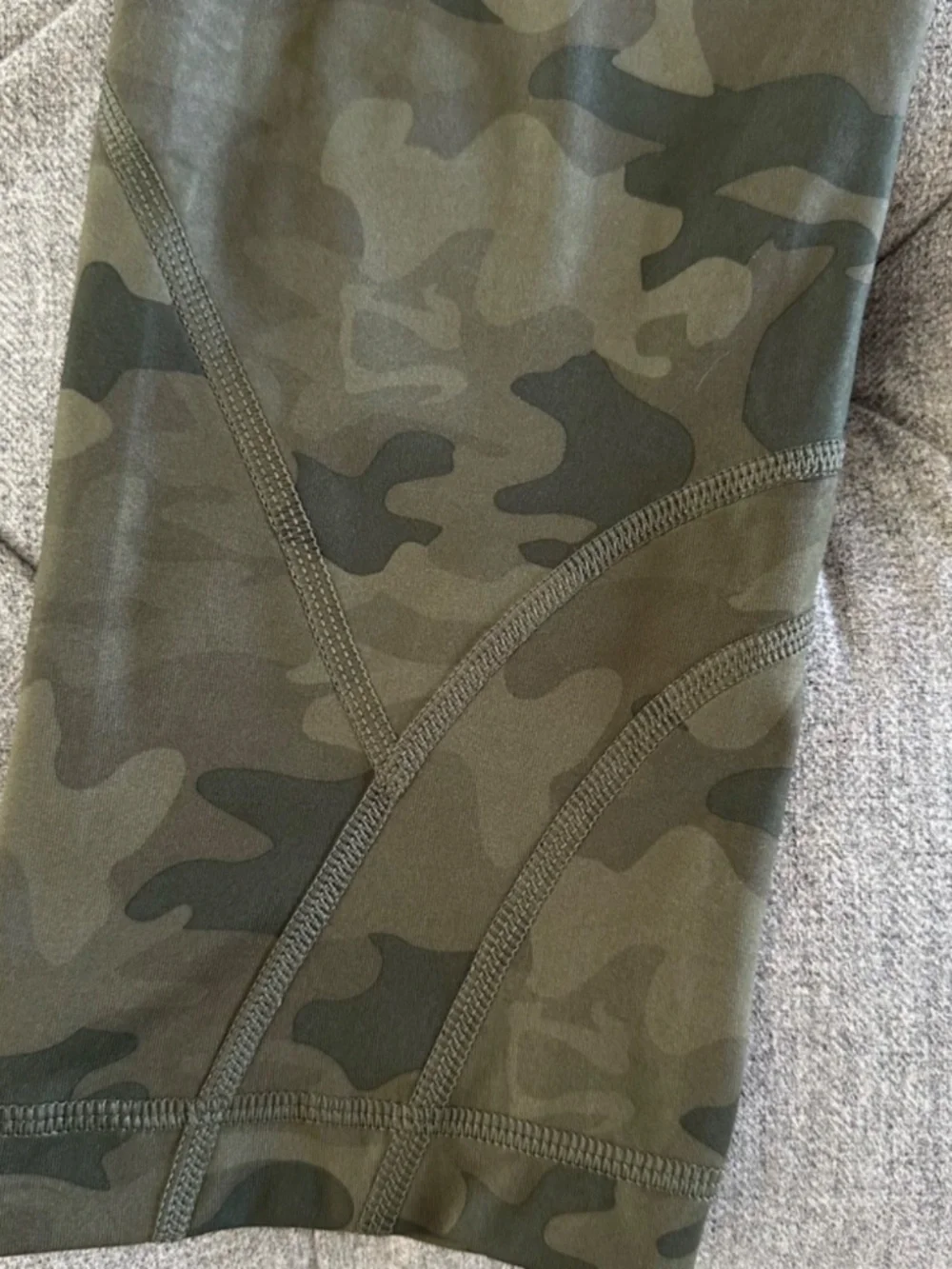 NWOT‎ Lululemon Run Inspire Crop II All Luxtreme Cropped Camouflage Camo